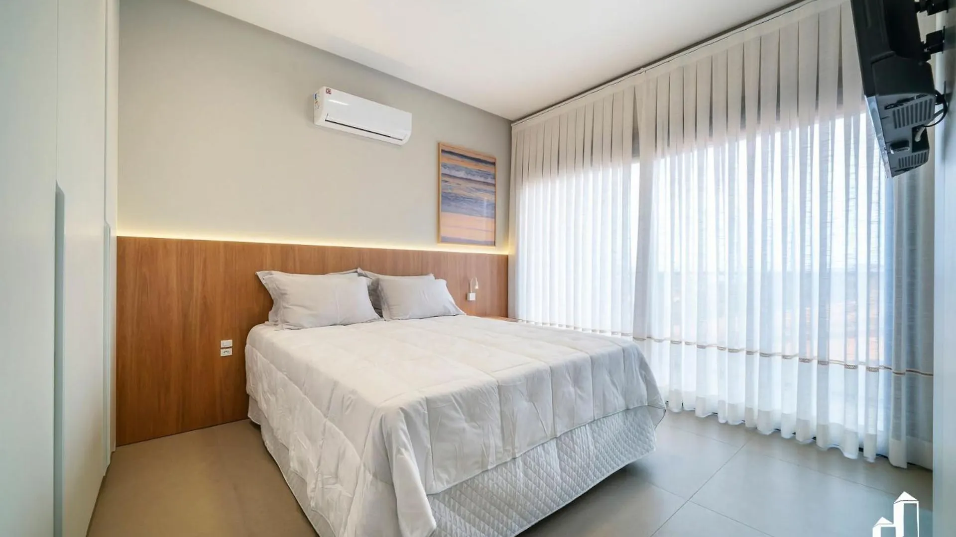 Apartamento Exclusivo Com 02 Suites, 30M Da Praia Bombinhas 0*,  Brazil