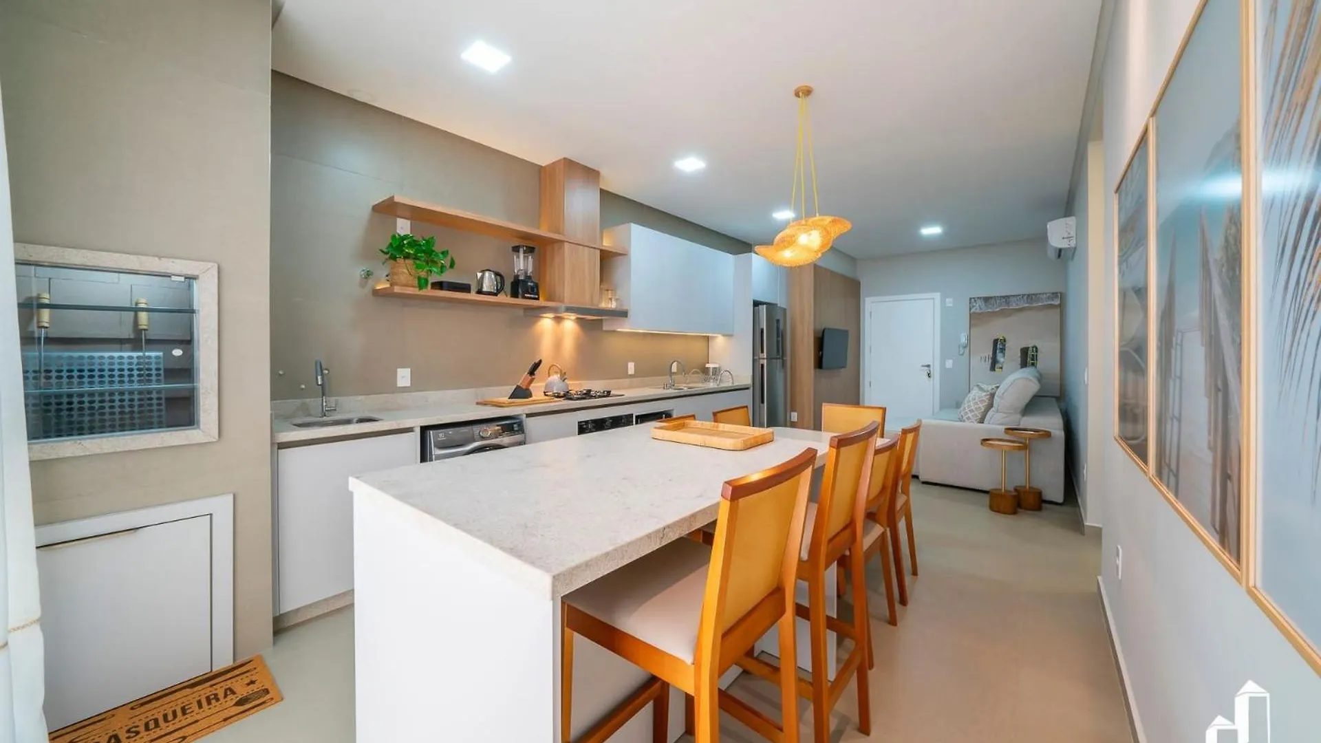 Apartamento Exclusivo Com 02 Suites, 30M Da Praia Bombinhas